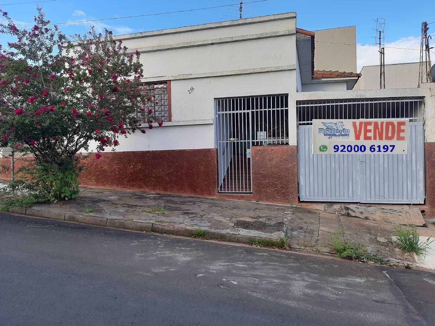 #7560 - Casa para Venda em Bauru - SP