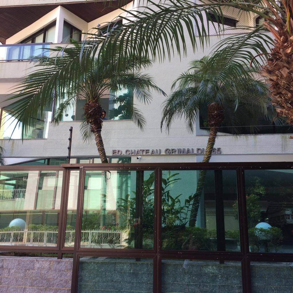 #7958 - Apartamento para Venda em Guarujá - SP