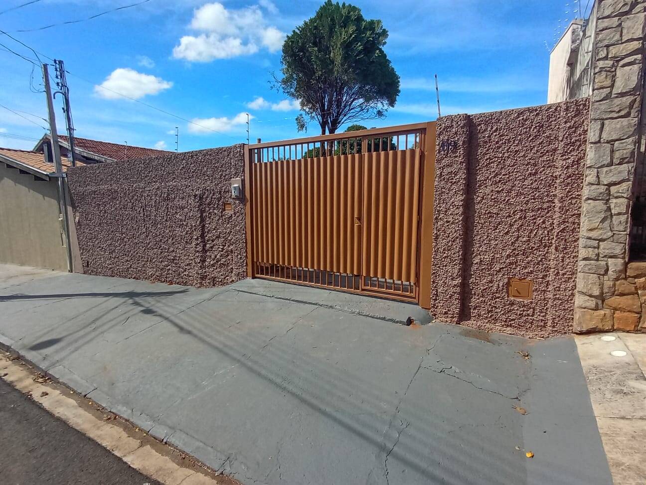 #8908 - Casa para Venda em Bauru - SP