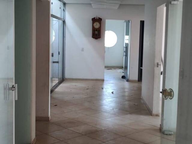 Salão Comercial para Venda em Bauru - 4