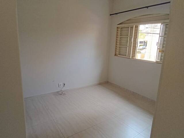 #8764 - Apartamento para Locação em Bauru - SP - 2